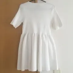 ユナイテッドアローズ　ペプラムニット　白