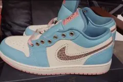 新品✨Nike Air Jordan 1 Mid Somos Eter 死者の日のサムネイル