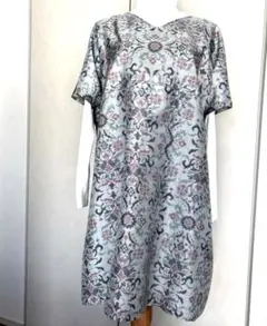 大島紬着物リメイク花柄グレーVネックチュニックワンピース