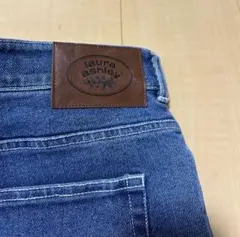 【美品】LAURA ASHLEY デニムパンツ カットオフ 40のサムネイル