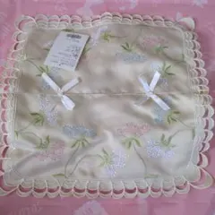 アミブルージュ　ティッシュボックスカバー