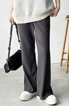 GeeRA 新品タグ付き-3kg見え！セルフカットセミフレアイージーパンツ