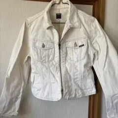 ホワイトデニムジャケット United Colors of Benetton