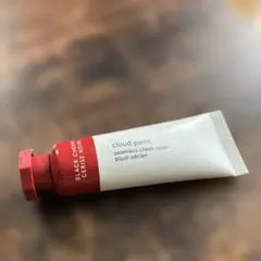 Glossier Cloud Paint BLACK CHERRYのサムネイル