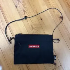 New Balance サコッシュ ブラック