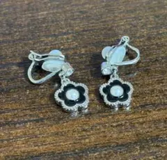 MARY QUANT イヤリング フラワーモチーフ マリークワント