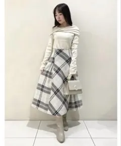 SNIDEL Sustainableオフショルニットプルオーバー