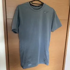 NIKE DRI-FITメンズグレーTシャツ