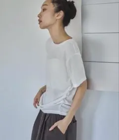 feepur 半袖 サイドギャザースラブシアーｔｅｅのサムネイル