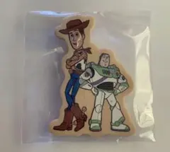 トイストーリー　マグネット　トイストーリー4 ウッディ　バズライトイヤー