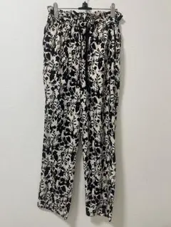 relume 花柄パンツ