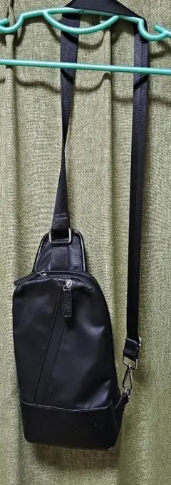 カールヘルム　ボディーバッグのサムネイル
