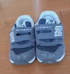 new balance　ニューバランス ベビースニーカー　ネイビー13.5