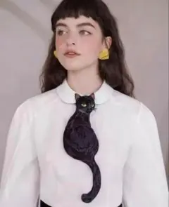 MANUSMACHINA Camoooni 振り返る黒猫のネクタイ