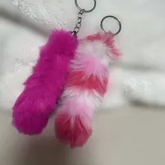 しっぽキーホルダー　キーリング　ファーチャーム　ふわふわ　2個セット　ピンク