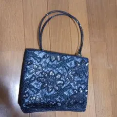 Item thumbnail for item 35de38b7-b1dc-4e00-8476-c806ed91a446