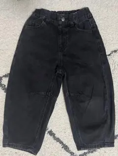 GU バレルレッグジーンズ