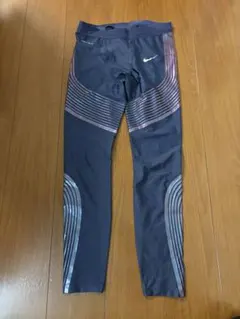 専用　Nike ランニングタイツ ネイビー ストライプ