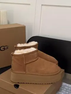 UGG ブラウン 厚底ムートンブーツ