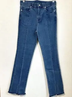 Item thumbnail for item 30e26c33-1afc-46ef-985a-b9325809ad4c