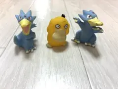 ポケモンキッズ　指人形　コダック　ゴルダック　3体セット