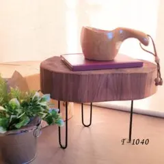 ナチュラルウッドのアイアンレッグテーブル エイジング塗装