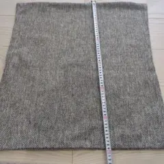 ベージュ クッションカバー 約50cm x 50cmのサムネイル