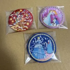 ディズニー刺繍缶バッジ　2 シンデレラ　アナ雪　リメンバーミー