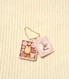 サンリオ　クッキー缶チャーム