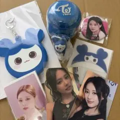 TWICE POPUP ハートケース付きマスコット ツウィ 東京限定 - メルカリ