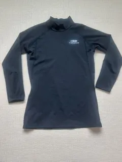 黒のハイネック　長袖アンダーシャツ サイズ130