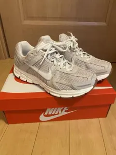 2025年最新】vomero 28の人気アイテム - メルカリ