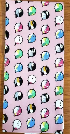 カラフルな鳥柄の生地 はぎれ