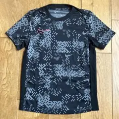 Nike DRI-FIT デジタル迷彩シャツ140