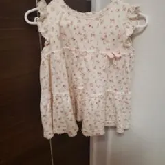 組曲　KUMIKYOKU　花柄フリル袖ワンピース 70㎝～80㎝