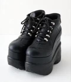 厚底レースアップスニーカー