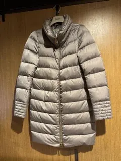 【美品】ヘルノHERNO　ダウンコート グレージュ 40