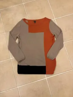 Calvin Klein 春ニット