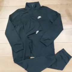 NIKE・キッズL ・ブラック ジャージセット