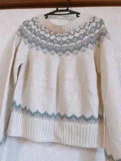 クリスプのニット