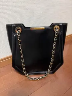 CHARLES & KEITH チェーンショルダーバッグ ブラックのサムネイル