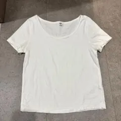 UNIQLOポインテールラウンドネックミニTシャツのサムネイル