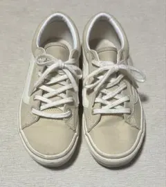 Item thumbnail for item d9ac8c13-bf23-4ae4-a4c1-f785465b9537