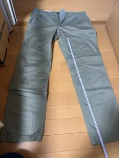 GUオリーブグリーン チノパン