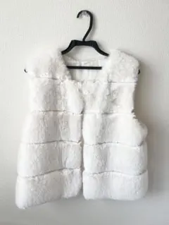 アウター、ベスト、ファーベスト、ホワイト、白
