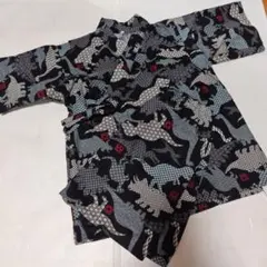 ☆シシュノン☆新品未使用☆恐竜柄　甚平110cm　夏祭り 保育園 部屋着