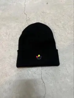 ぽてこ様専用　NOAH 黒 チューリップ刺繍 ニット帽