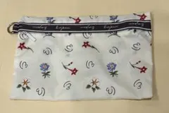 Enjeau アーンジョー 花柄 フラットポーチ 白 ファスナー