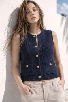 ZARA ニットベスト ネイビー ゴールドボタン コンパクト丈 大人カジュアル