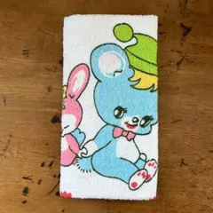 レトロかわいいクマとウサギのフェイスタオル